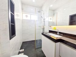 Blk 559 Jurong West Street 42 (Jurong West), HDB Executive #576802061